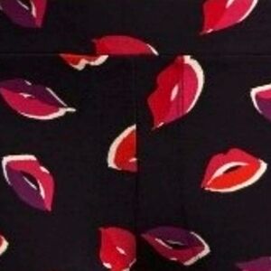 ❤NWT VINTAGE TORRIID LEGGING LIPS PRINT - FULL LENGTH COMFORT WAIST - PLUS SIZE